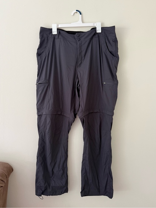 L.L. Bean Pants - L.L. Bean Women’s Zip-Off Gray Hiking Vista Camp Pants Size 18